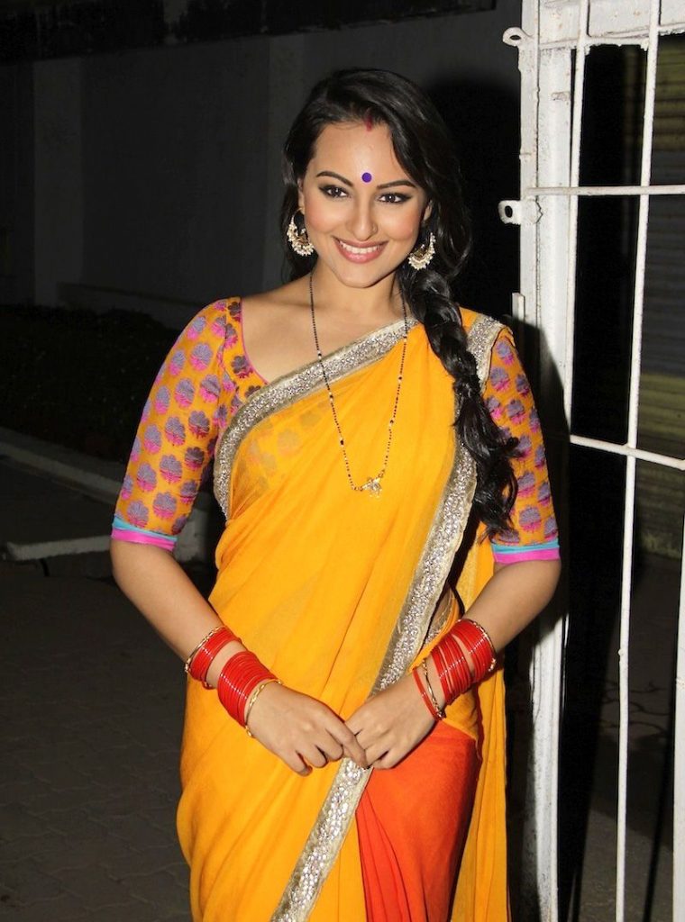 Sonakshi Sinha In Saree - Bollywood Bunny